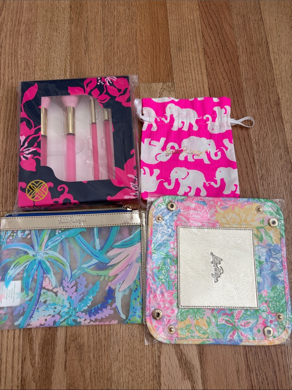 Lilly Pulitzer makeup brushes, pouch, and gwp
